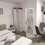 With Parking Space Seget Donji, - 23533 Apartment Trogir