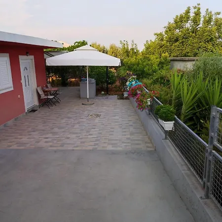 Apartment With Parking Space Seget Donji, - 23533