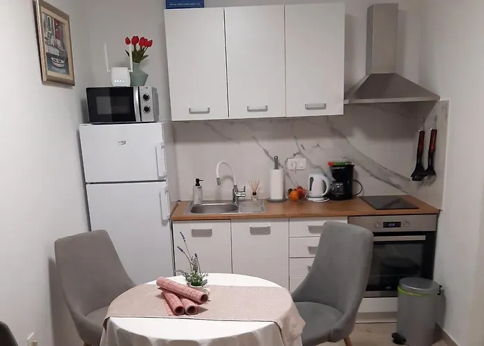 Apartment With Parking Space Seget Donji, - 23533 Trogir
